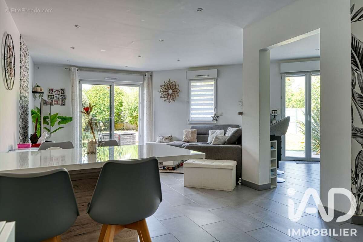 Appartement 77 m² à Belloy-En-France  - photo 8