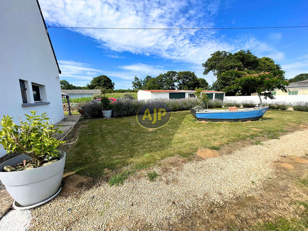 À vendre - Maison familiale à Guern (10 min de Pontivy) - photo 15