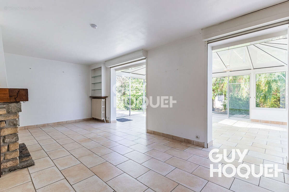 Maison à CHILLY-MAZARIN