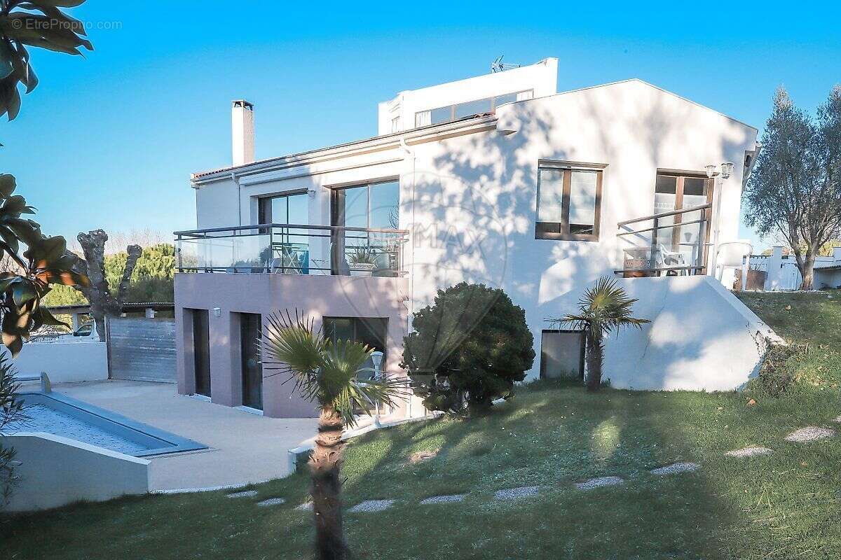 Maison à SAINT-PALAIS-SUR-MER