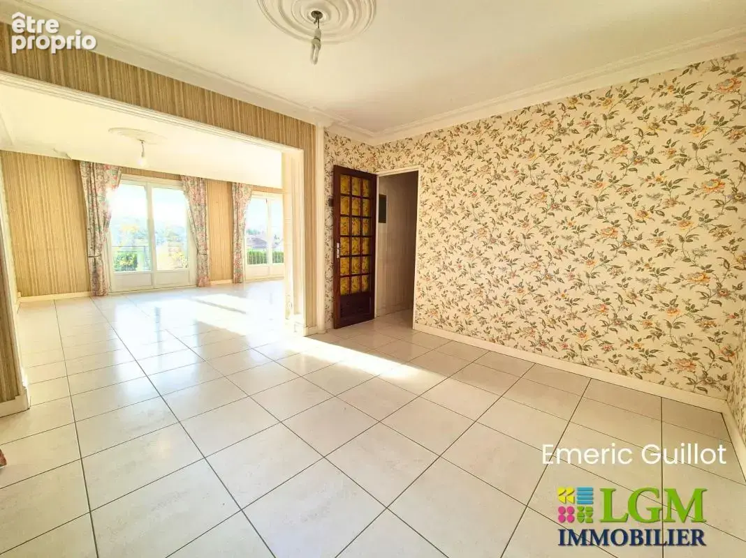 Maison 146 m² – 4 chambres – Terrain clos 1 097 m² – Grand Garage - Salle indépendante - Pompe à chaleur - Sans vis-à-vis – Sain - photo 5