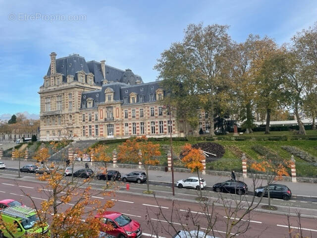 Appartement à VERSAILLES