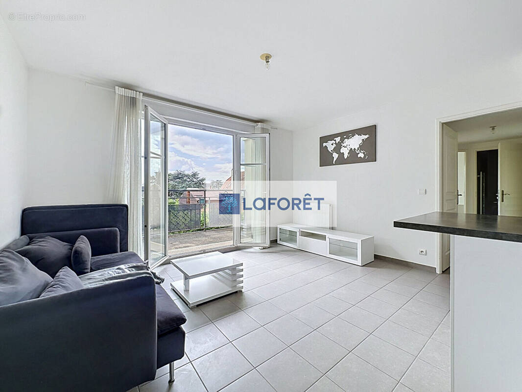 Appartement à SARTROUVILLE