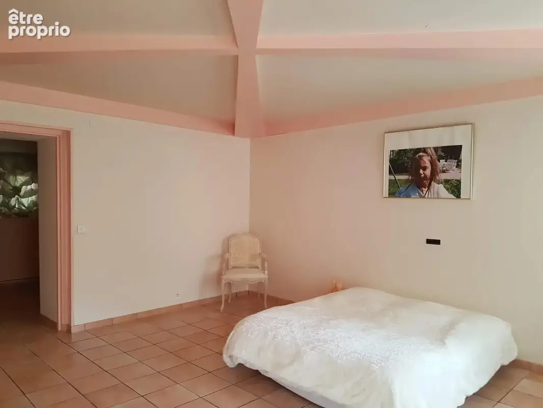 Exclusivité - propriété de caractère 850 m², terrain 4500 m² - photo 21