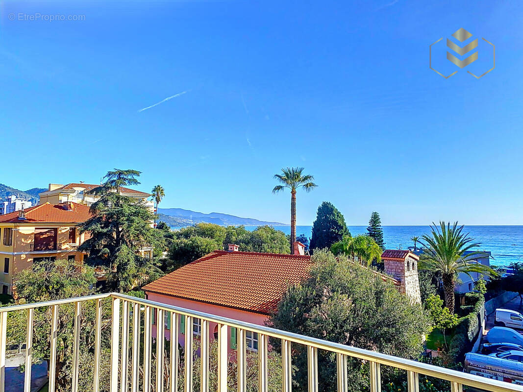 Appartement à ROQUEBRUNE-CAP-MARTIN