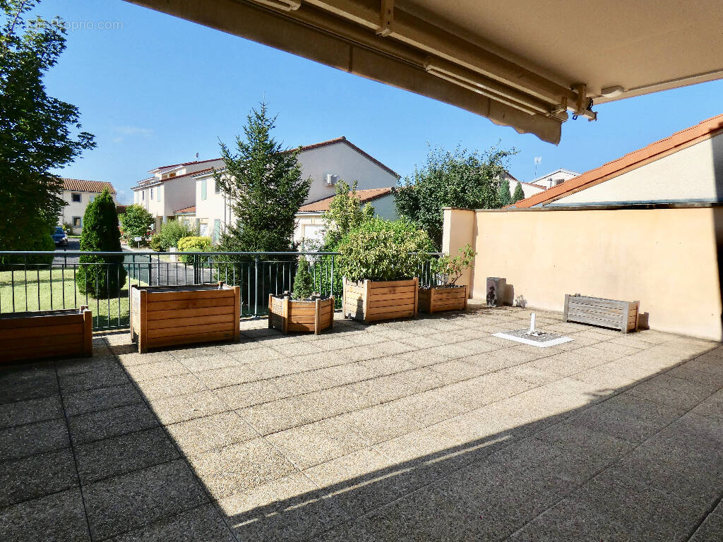 Appartement à PONT-DU-CHATEAU