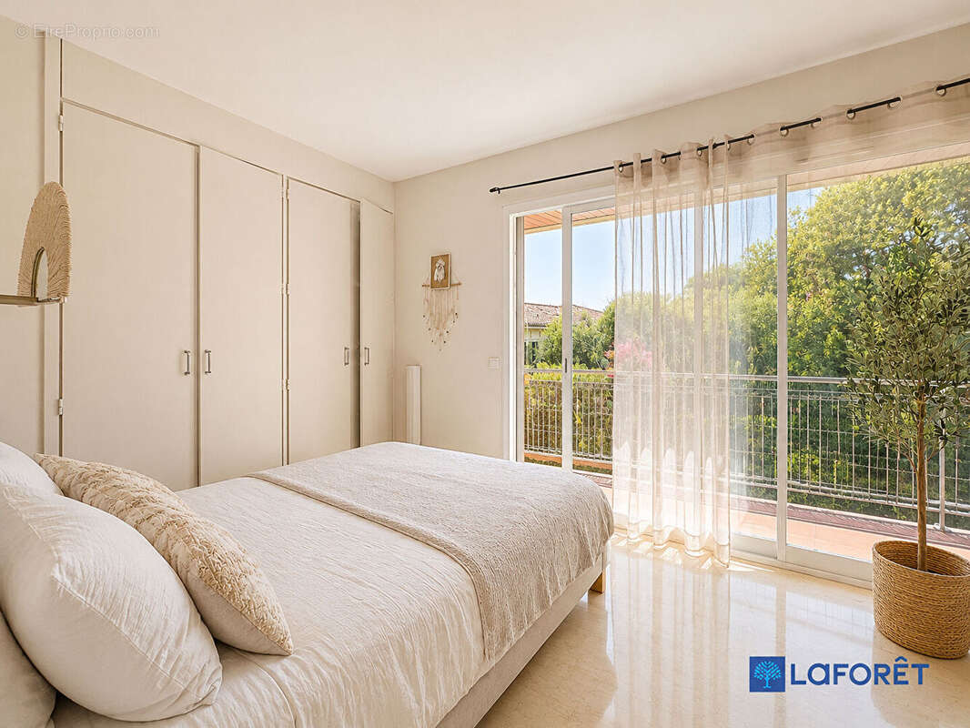 Nice - Mont Boron -  Appartement 2/3 pièces avec terrasse, vue mer et piscine - photo 3