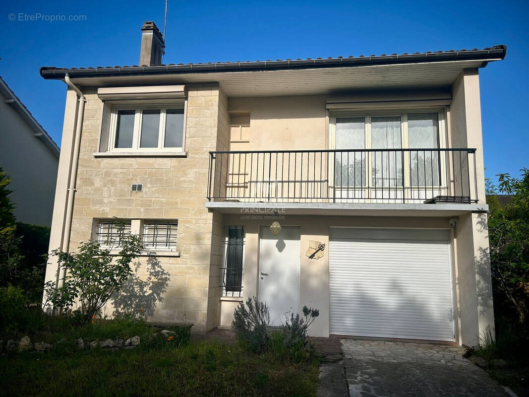 Maison à ACHERES