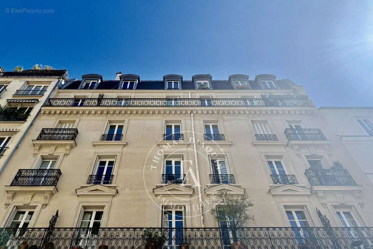 Appartement à PARIS-6E