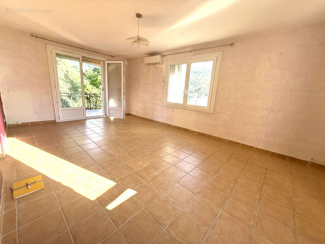 Maison à SAINT-GELY-DU-FESC