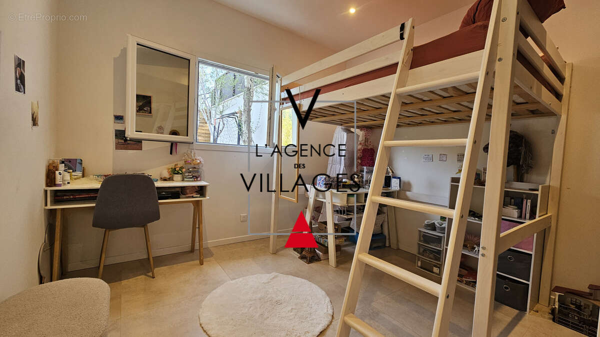 RARE , Bas de villa de plein pied Neuf  avec jardin privatif de 450M 2 - photo 9