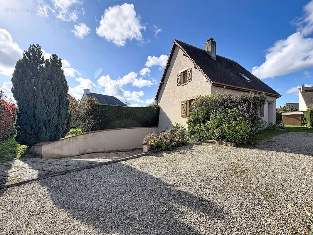 Maison à BENOUVILLE