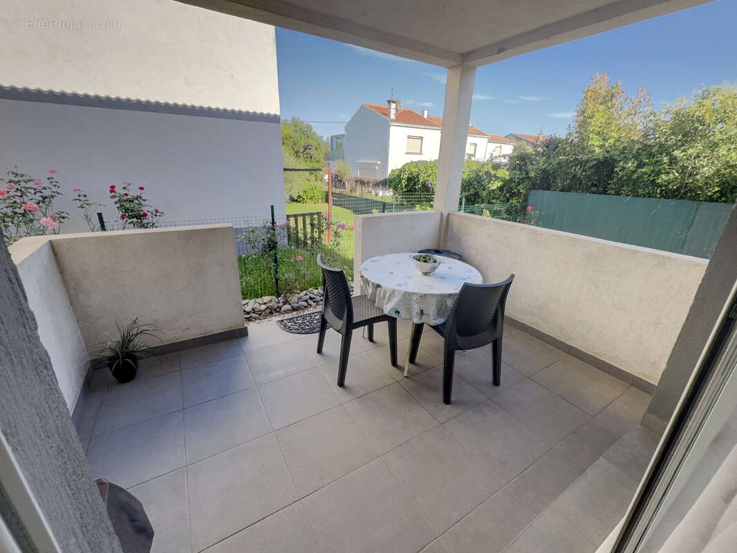 Appartement 34 m² à Santa-Lucia-Di-Moriani  - photo 2