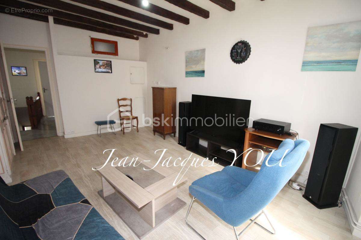 Maison à SAINT-HILAIRE-DU-HARCOUET