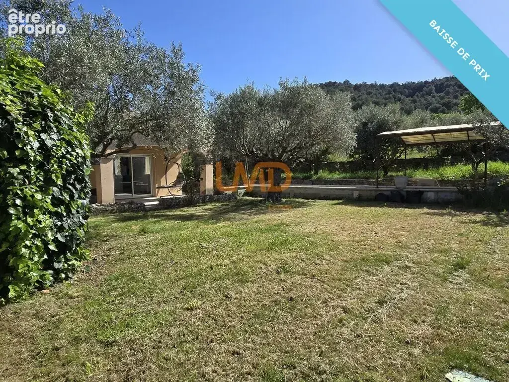Propriété avec 2 habitations, piscine et dépendances - photo 13