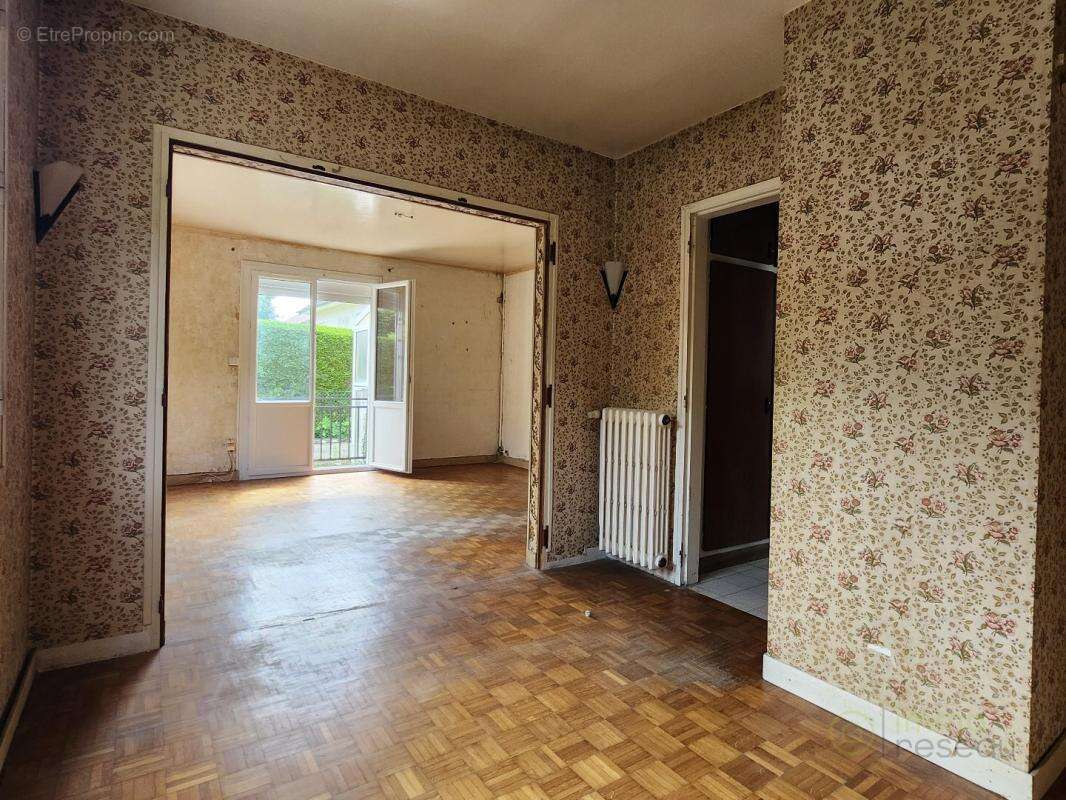 Maison 113 m² à Tracy-Le-Mont  - photo 2