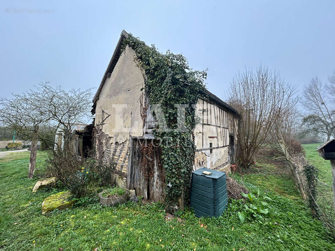 Maison à SILLY-EN-GOUFFERN