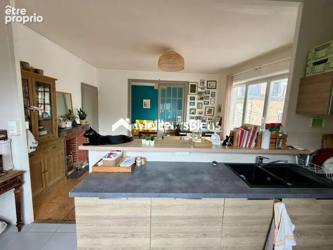 Laval – Secteur gare – Appartement de charme d’environ 80 m² avec 2 chambres et cave - photo 10