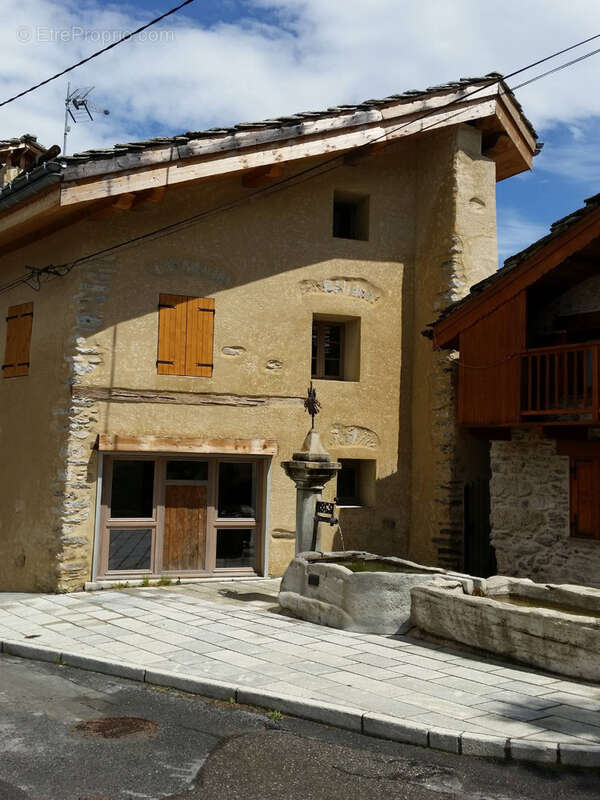 Appartement à SOLLIERES-SARDIERES