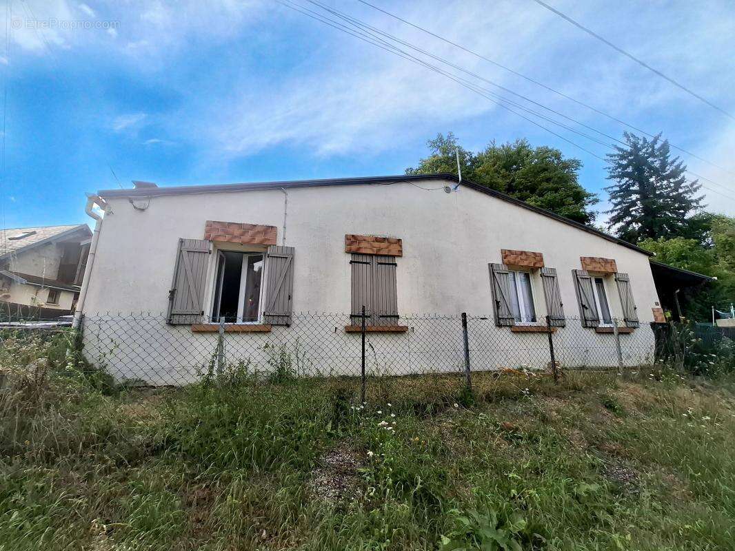 Maison à CUISE-LA-MOTTE