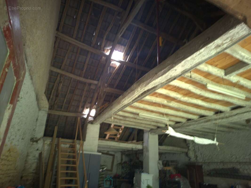 Epeigné-les-Bois Longère de 183m2 et ses dépendances 315 000 - photo 21