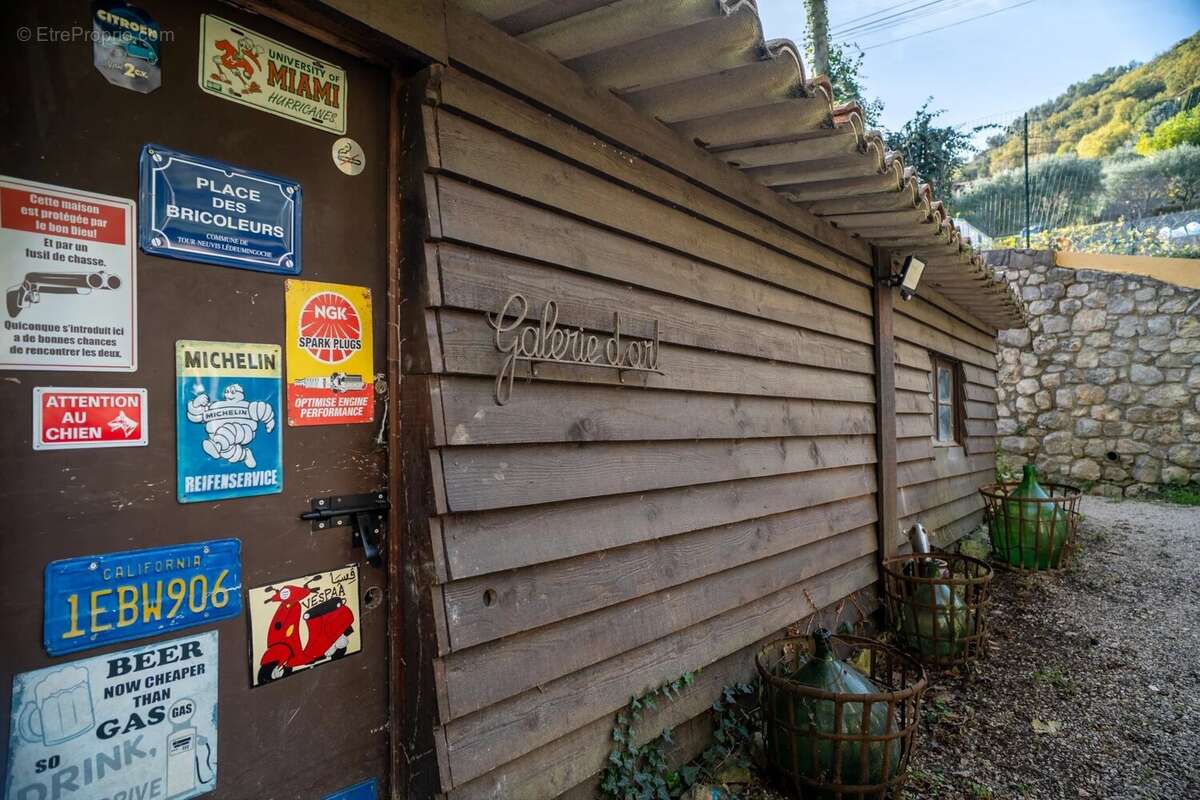 Maison à TOURRETTES-SUR-LOUP
