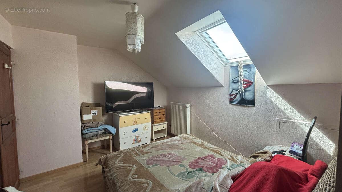 Maison à VETRAZ-MONTHOUX