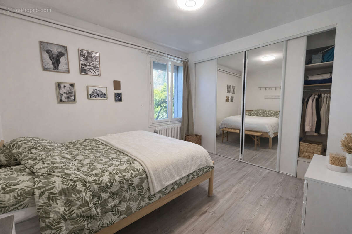 Rez-de-villa T3 avec jardin et piscine - photo 9