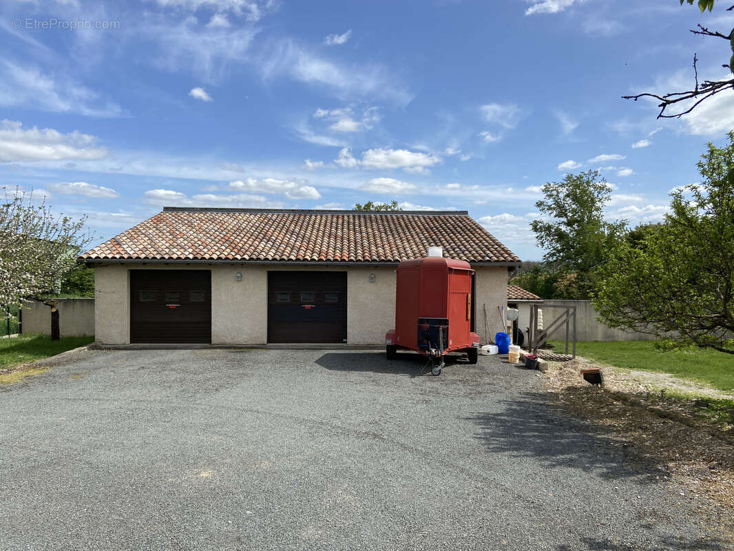 Viviers les Lavaur - Agréable Maison avec dependances - photo 8