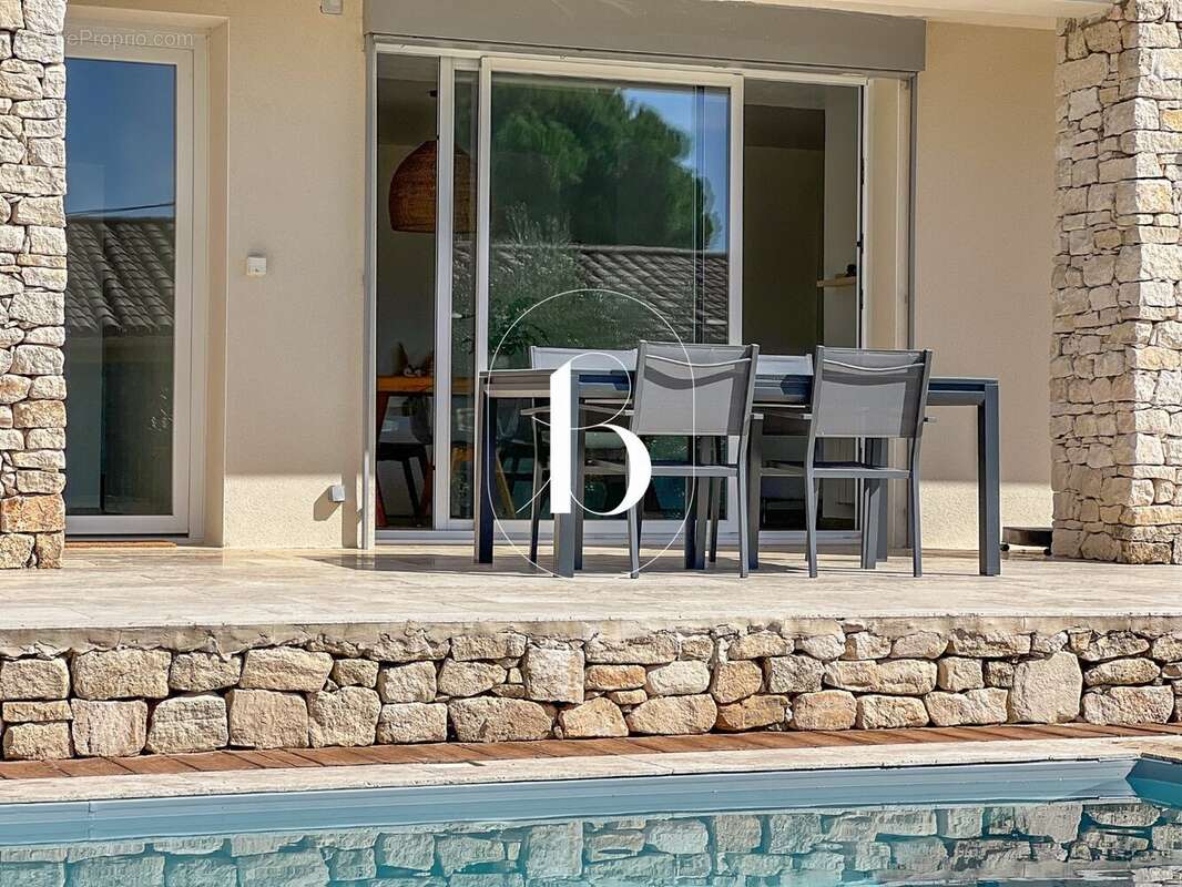 Maison à GOUDARGUES