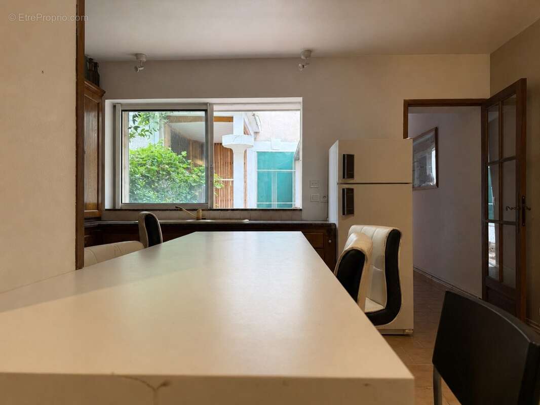 Demeure de caractère au cœur de Lézignan-Corbières avec patio privatif – 217 m² habitables - photo 8