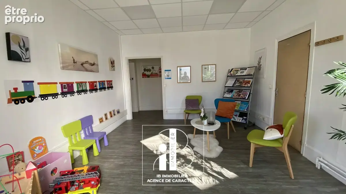 Melun immeuble en toute propriete libre de 402 m² avec ascenceur et parking privatif - photo 13
