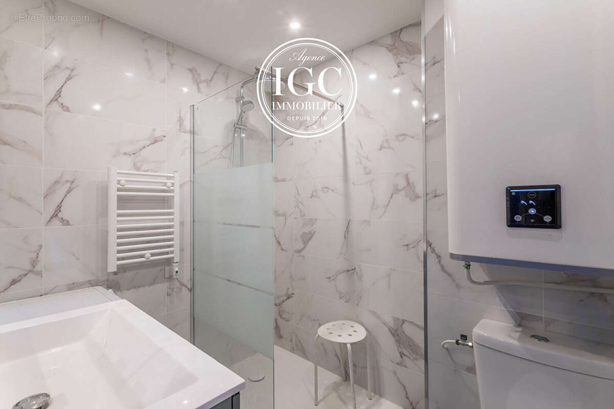 Appartement à CARRY-LE-ROUET