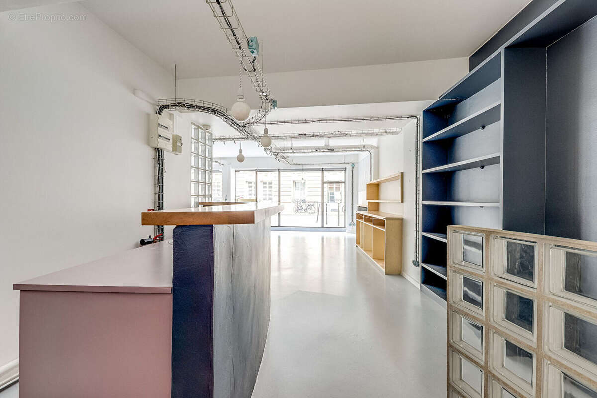 Commerce à PARIS-16E