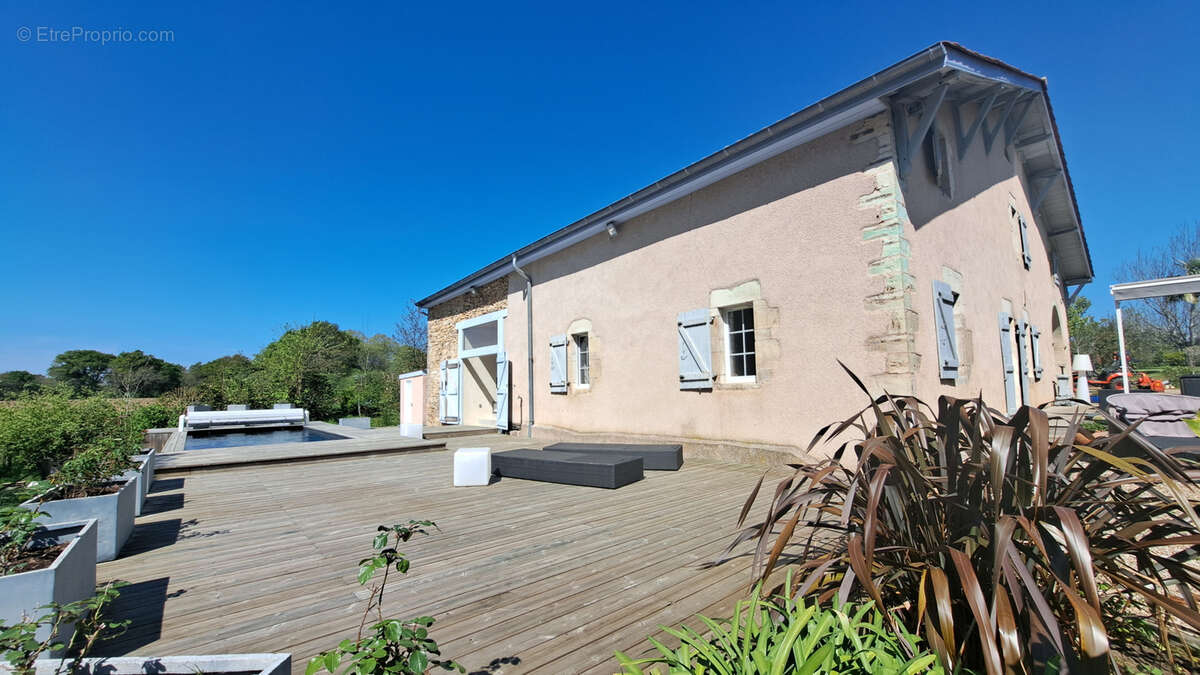 Maison à BIARROTTE