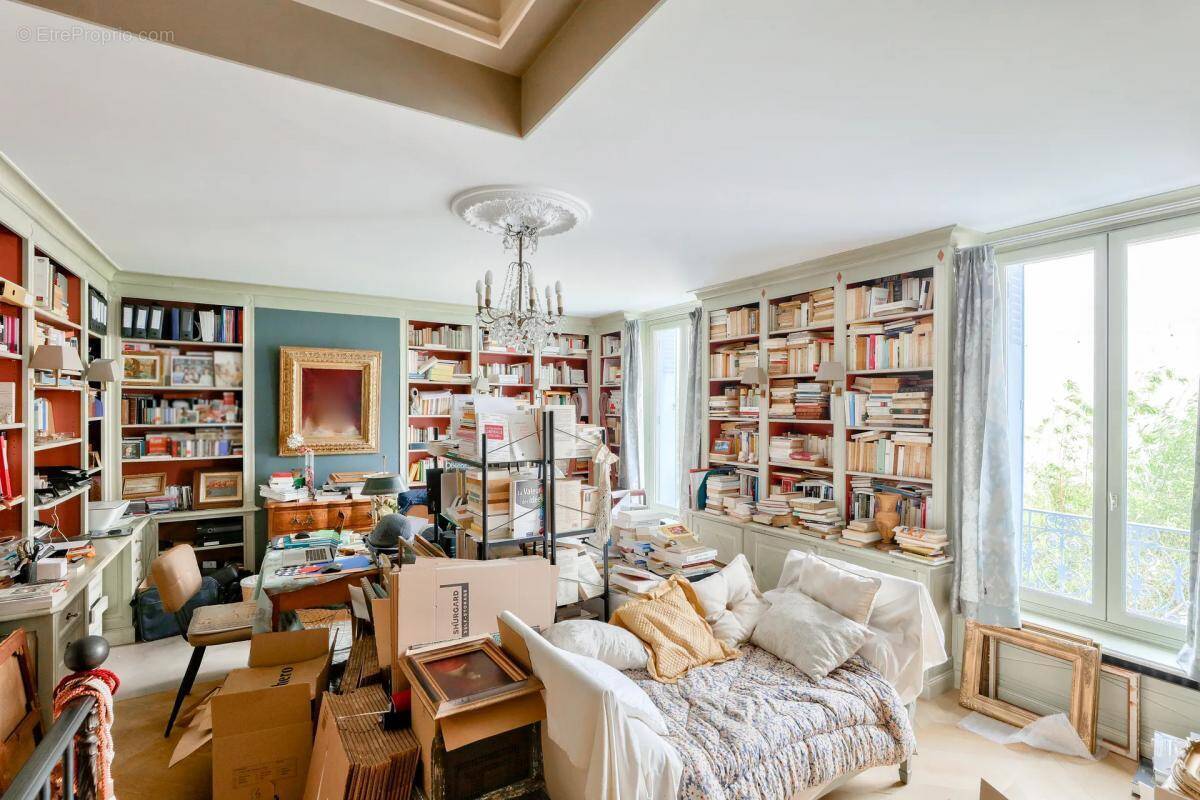 Maison à VILLENEUVE-LA-GARENNE