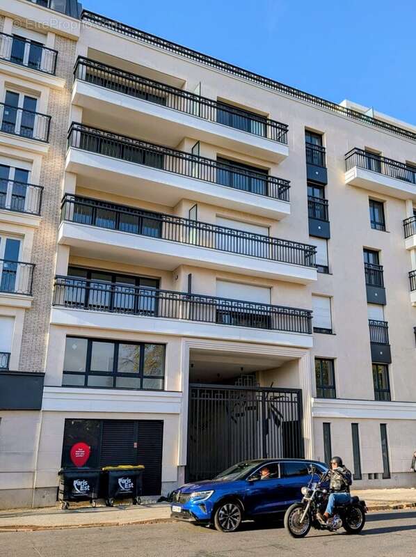 Appartement à LE PERREUX-SUR-MARNE