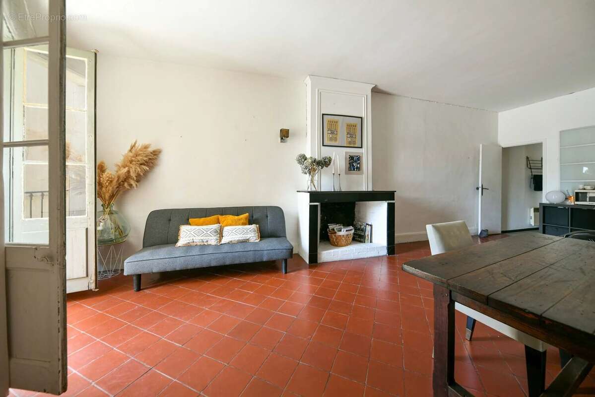 Appartement à UZES
