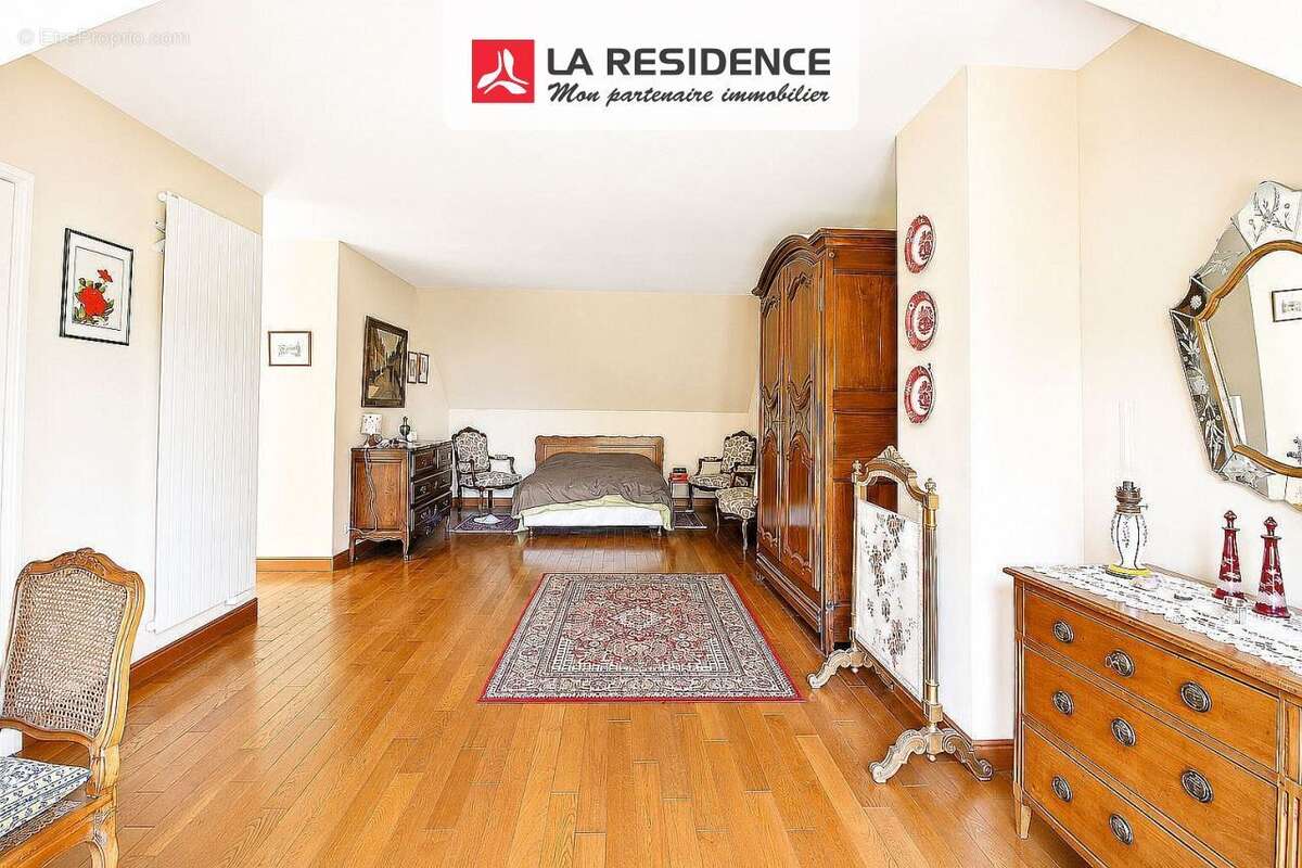 Maison 184 m² à Chambourcy  - photo 9