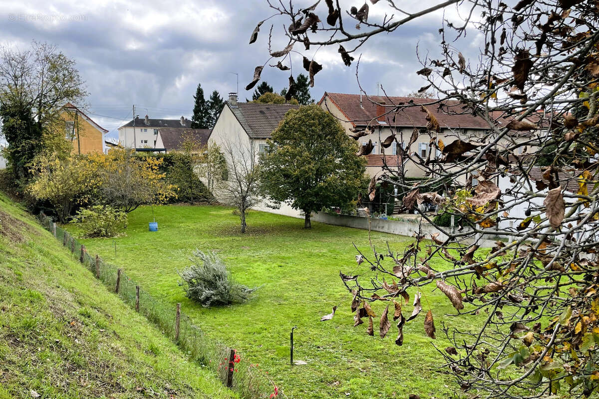 Terrain à DIGOIN