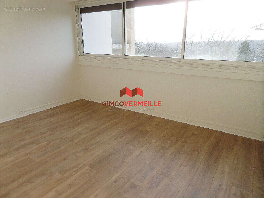 Appartement à VAUCRESSON