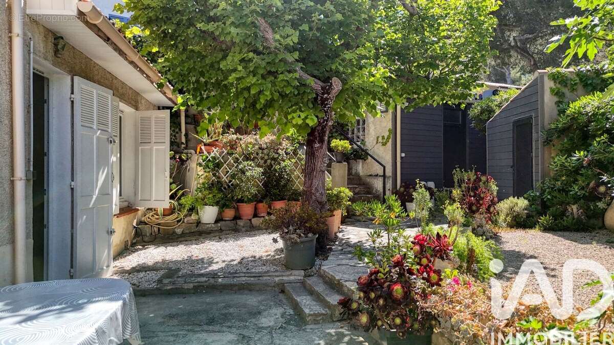 Photo 4 - Maison à SAINT-CYR-SUR-MER