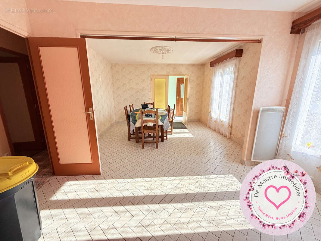 Maison 90 m² à Saint-Pere-Sur-Loire  - photo 3