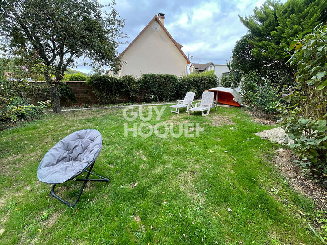 Maison à IVRY-LA-BATAILLE