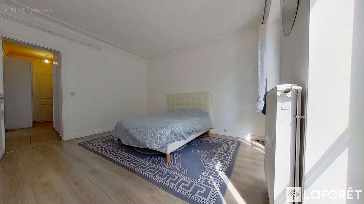 Appartement à PARIS-18E