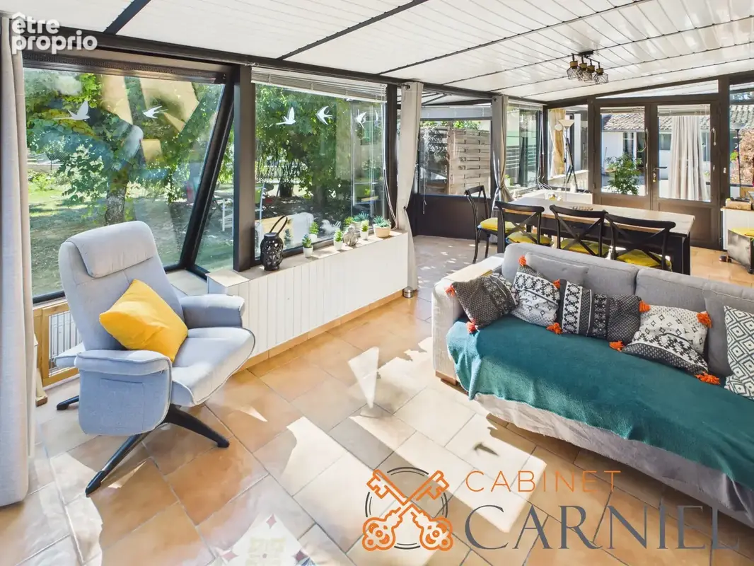 Maison 110 m2 avec véranda, dépendances et terrain clos - photo 6