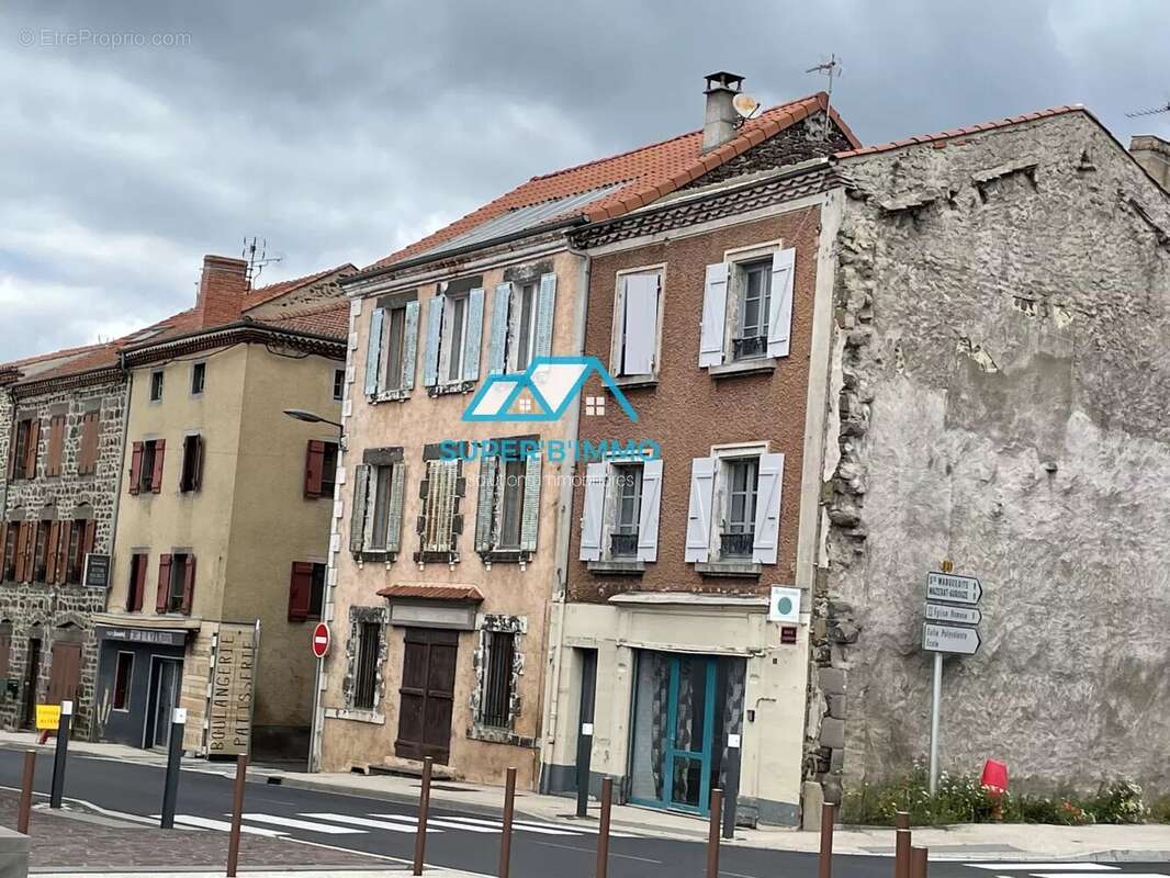 Maison à SAINT-GEORGES-D&#039;AURAC