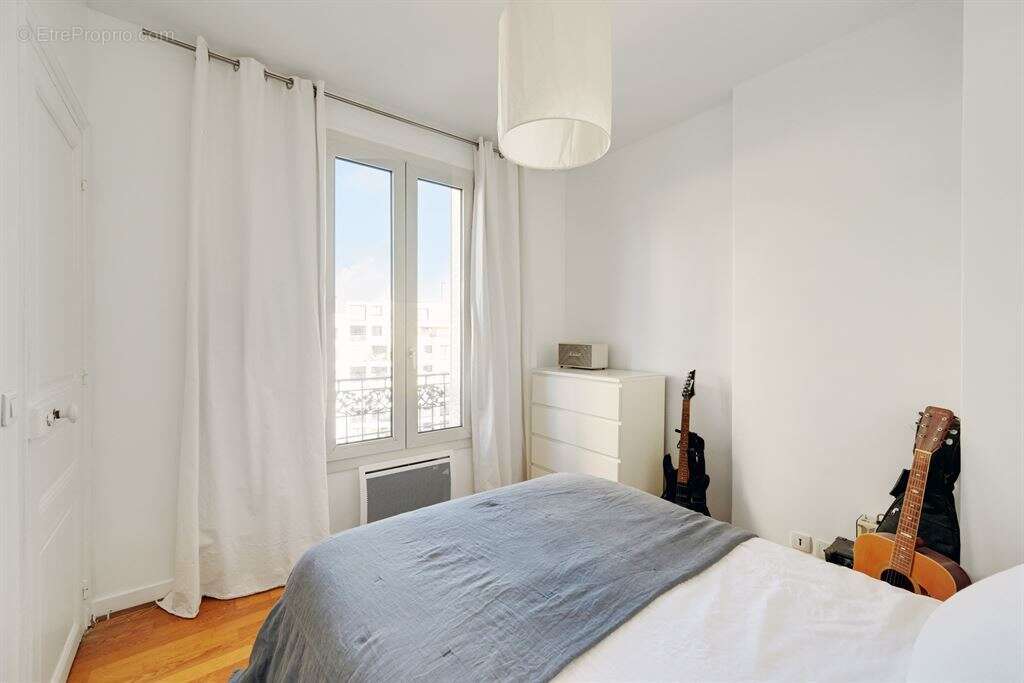 Appartement à LEVALLOIS-PERRET