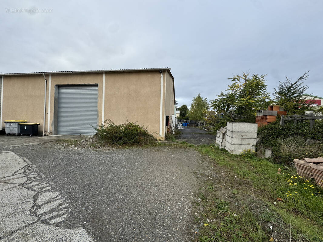 Commerce à MURET