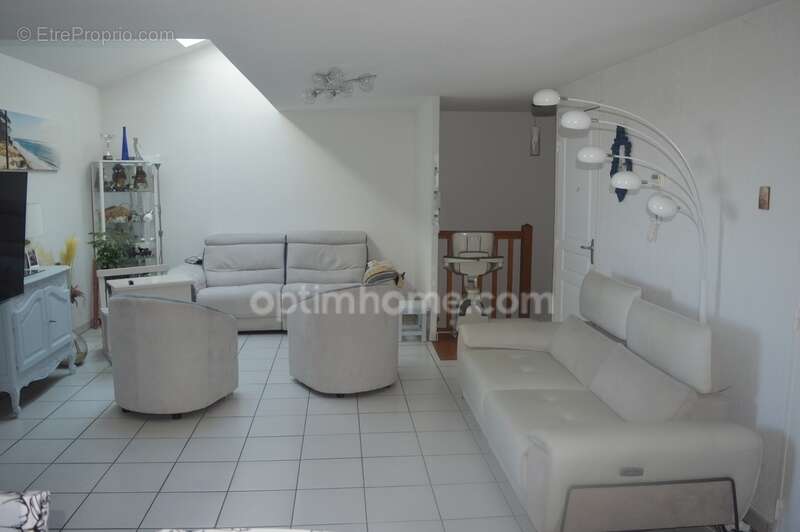Appartement à vendre 4 pièces GUJAN MESTRAS (33) - photo 2